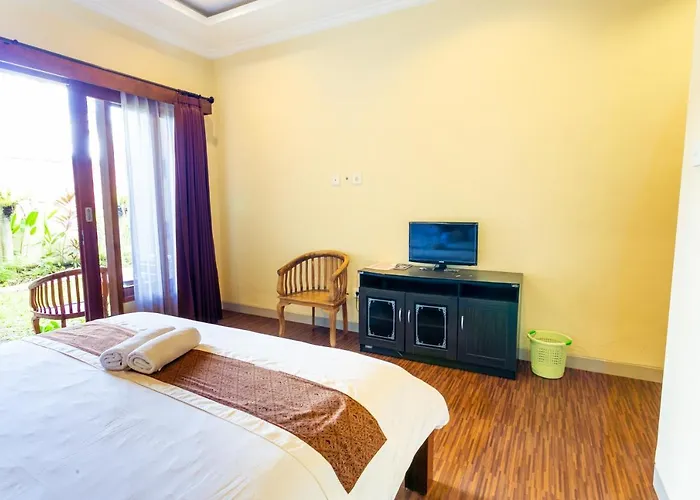 Sakura Hotel 2*