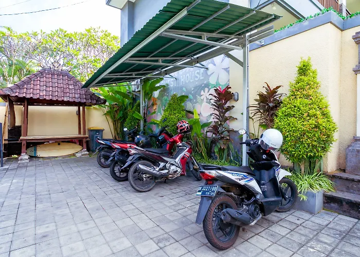 Otel Sakura Canggu